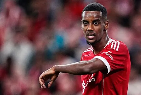 Isak's Debut Delivers Glamour Despite Evident Lack of Match Fitness